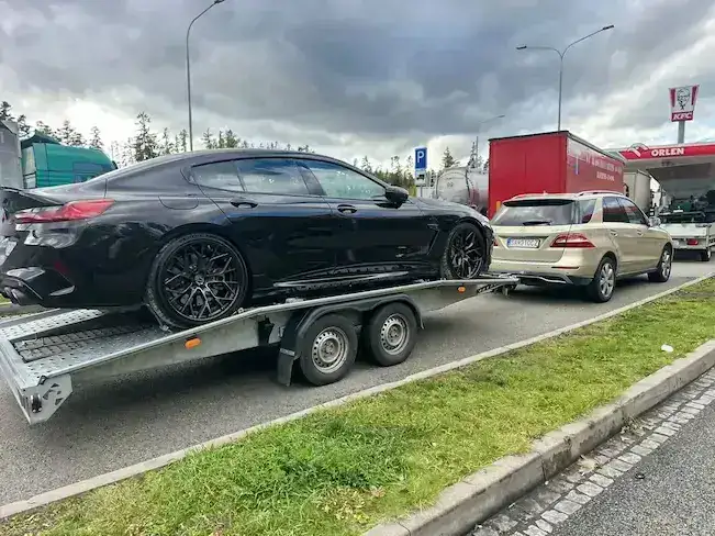 Tow truck in France loading a car after an accident
